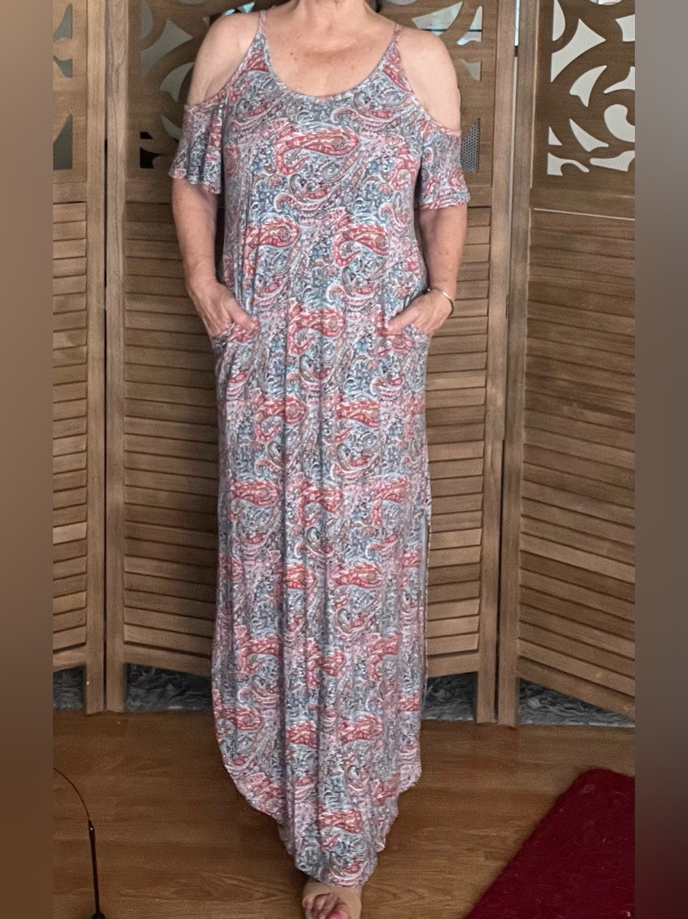 Grecerelle Cold-Shoulder Paisley Maxi Dress in Coral and Gray